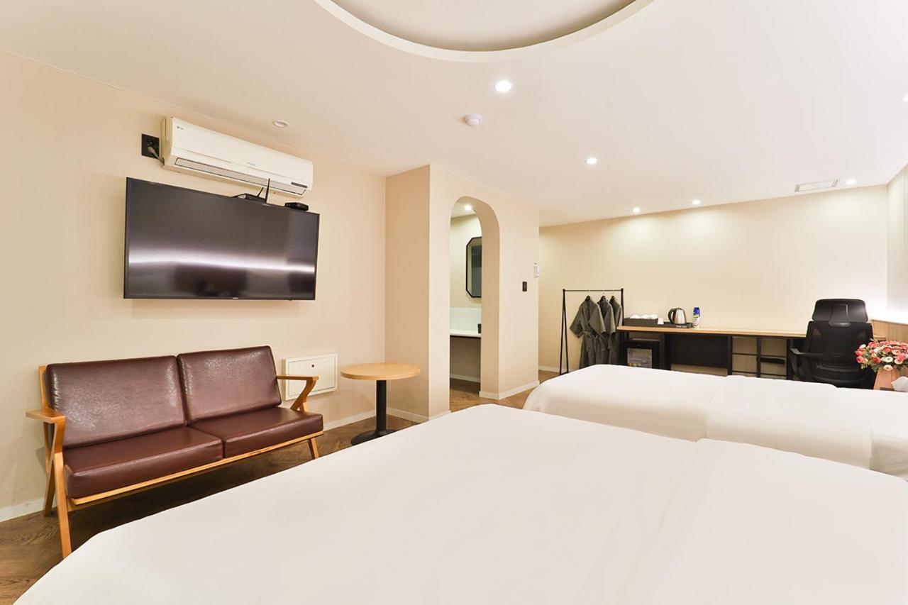 Jamsil Tomgi Hotel Сеул Екстериор снимка
